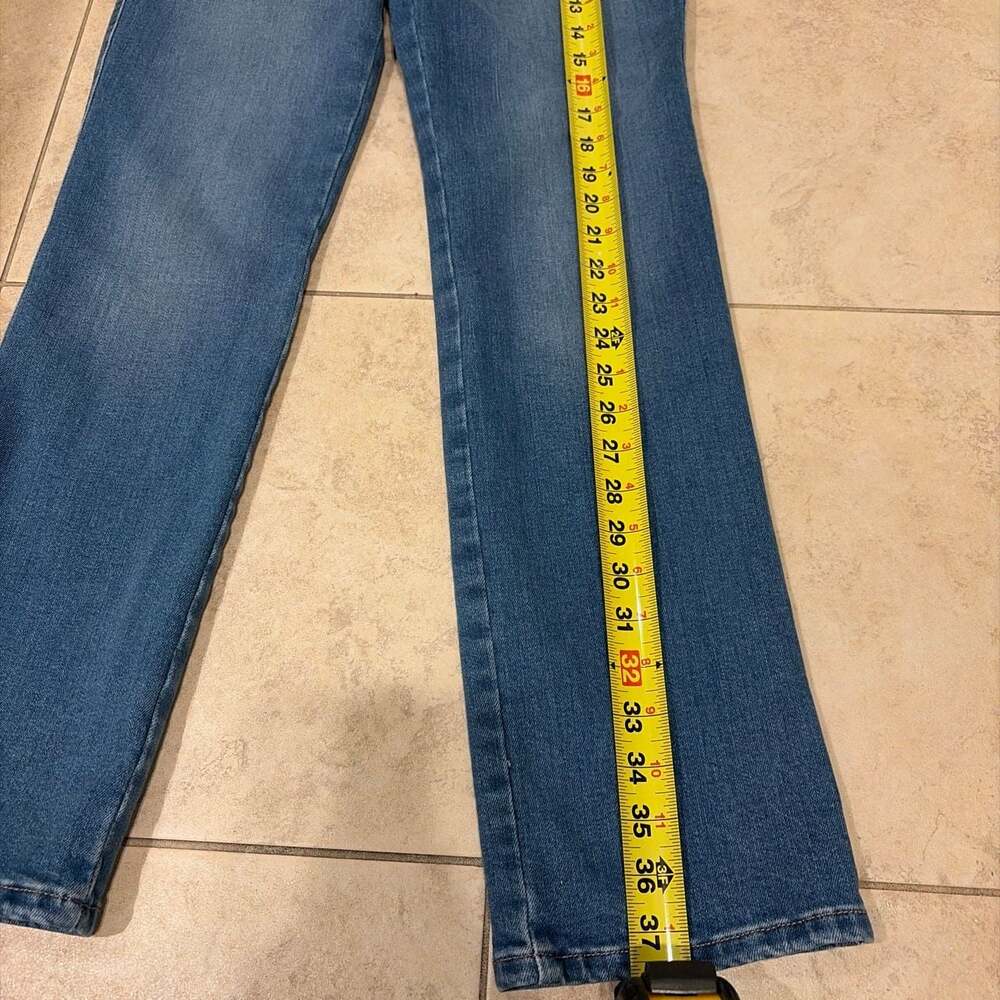 Good American Good Curve Straight Super High-Rise Compression Jeans - Picture 8 of 10
